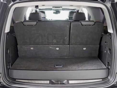 Used 2016 Cadillac Escalade Premium image 40