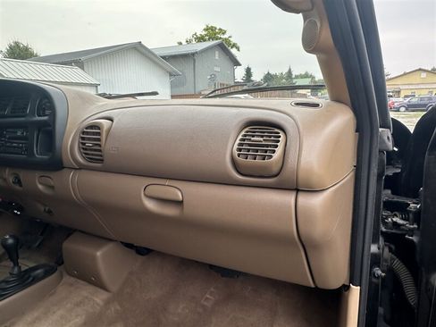 Used 2002 Dodge Ram 2500 Truck 4x4 Quad Cab image 11