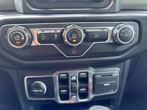 Used 2020 Jeep Wrangler Unlimited Sport AWD/4WD image 19