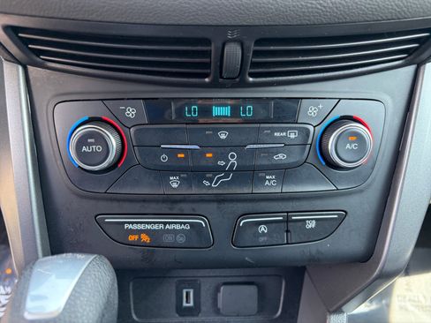 Used 2017 Ford Escape SE AWD/4WD image 22