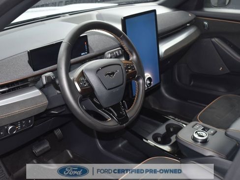 Certified 2022 Ford Mustang Mach-E GT image 5