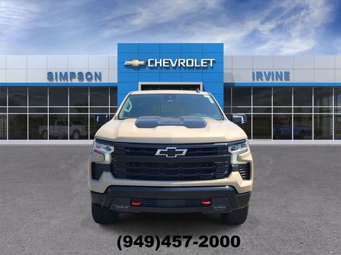 Used 2023 Chevrolet Silverado 1500 LT Trail Boss w/ LT Trail Boss Premium Package AWD/4WD image 3