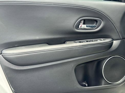Certified 2022 Honda HR-V EX-L image 17