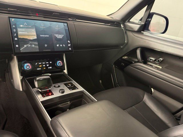 Certified 2023 Land Rover Range Rover SV AWD/4WD image 22
