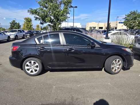 Used 2011 MAZDA MAZDA3 i Sport FWD image 16