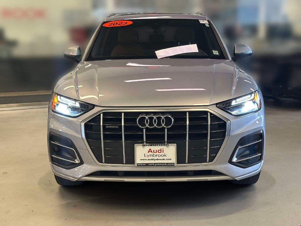 Used 2023 Audi Q5 2.0T Premium AWD/4WD image 2