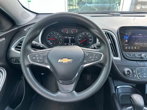 Used 2024 Chevrolet Malibu LT FWD image 10