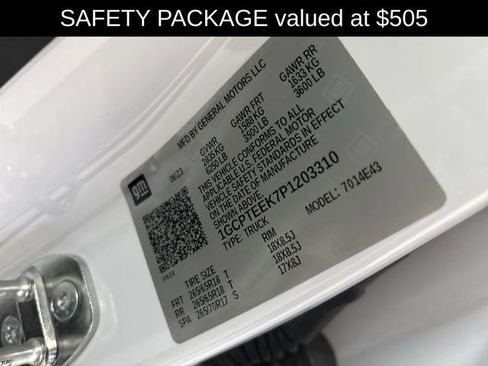 Used 2023 Chevrolet Colorado Trail Boss w/ Technology Package image 7