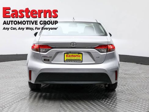 Used 2024 Toyota Corolla LE image 6