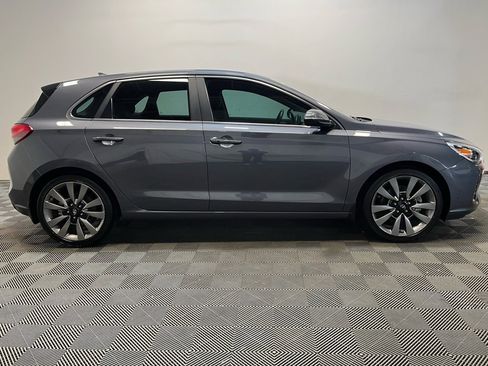 Used 2018 Hyundai Elantra GT Sport image 4