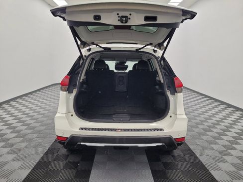 Used 2020 Nissan Rogue SL FWD image 29