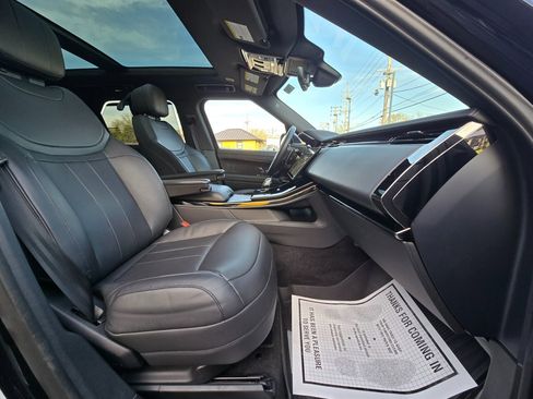 Used 2024 Land Rover Range Rover Sport Dynamic SE AWD/4WD image 17