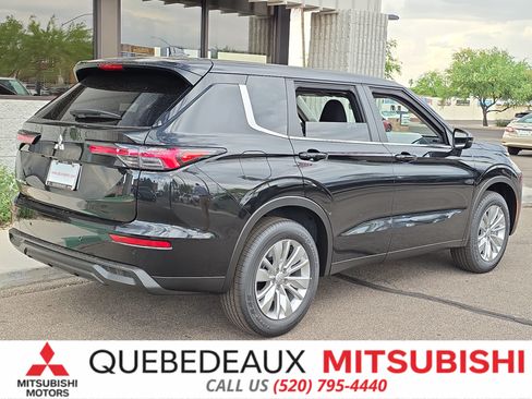 New 2026 Mitsubishi Outlander ES FWD image 7