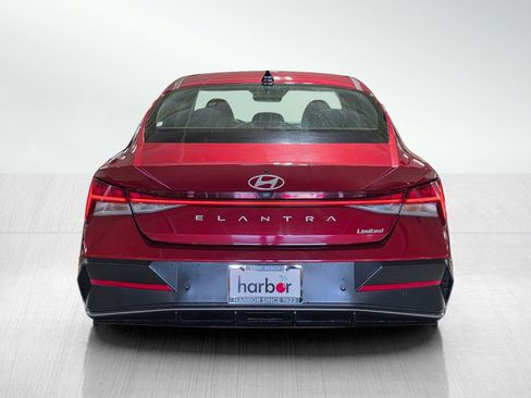 Certified 2024 Hyundai Elantra Limited image 6