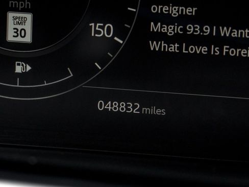 Used 2020 Land Rover Range Rover Evoque SE image 23