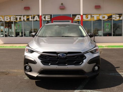 Used 2024 Subaru Crosstrek 2.0i Premium image 2