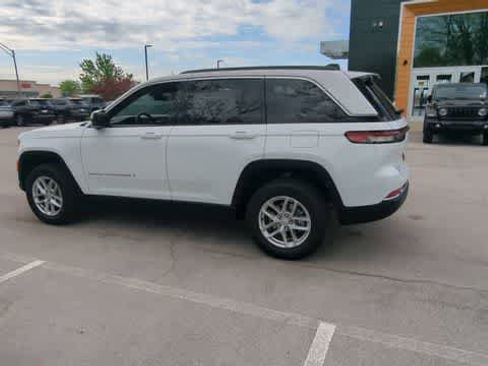 New 2026 Jeep Grand Cherokee Laredo X AWD/4WD image 6