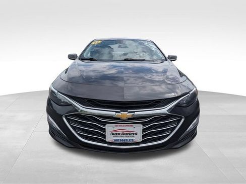 Used 2023 Chevrolet Malibu LS FWD image 2