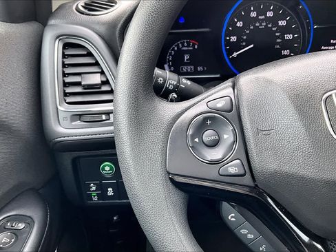 Used 2021 Honda HR-V EX image 25
