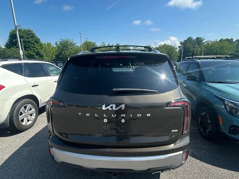 Certified 2024 Kia Telluride SX Prestige w/ Towing Package AWD/4WD image 9