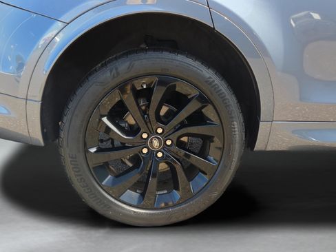 Used 2020 Land Rover Discovery Sport SE R-Dynamic AWD/4WD image 19