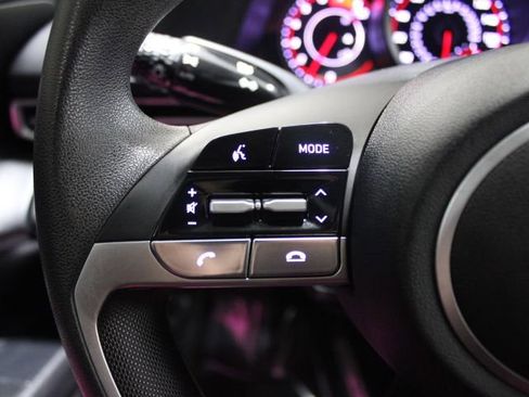 Used 2023 Hyundai Elantra SEL image 27