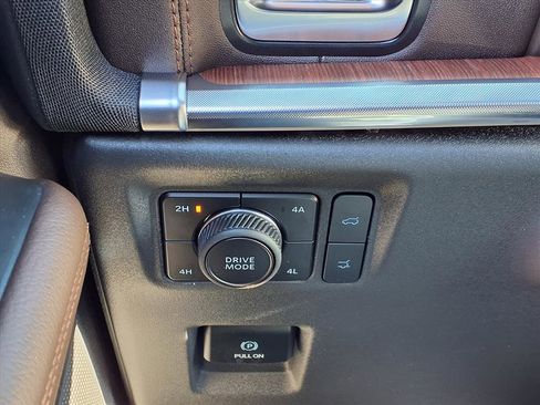 New 2025 Ford Expedition King Ranch image 31