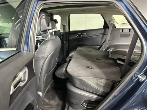 Used 2023 Kia Sportage EX w/ EX Premium Package image 26