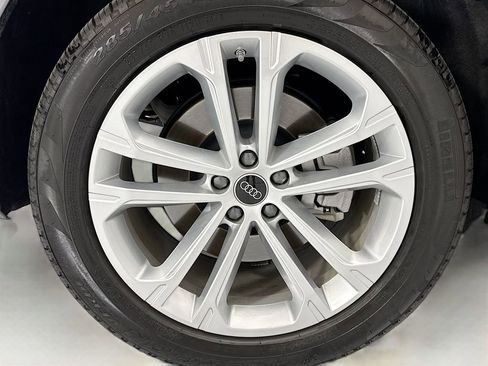 Certified 2025 Audi Q7 2.0T Premium Plus w/ Premium Plus Package image 32