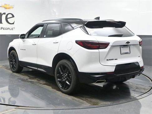 New 2025 Chevrolet Blazer RS w/ Driver Confidence II Package image 14