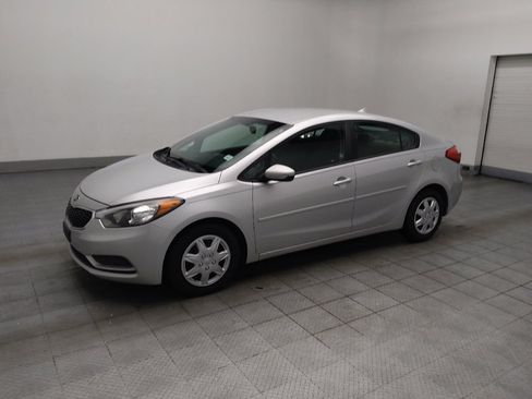 Used 2016 Kia Forte LX FWD image 2