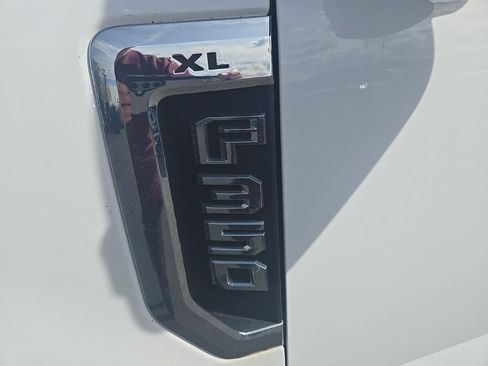 Used 2020 Ford F350 XL w/ Power Equipment Group AWD/4WD image 35