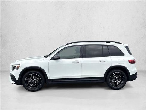 Used 2021 Mercedes-Benz GLB 250 4MATIC image 8