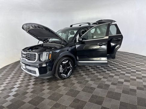 Certified 2025 Kia Telluride S AWD/4WD image 12