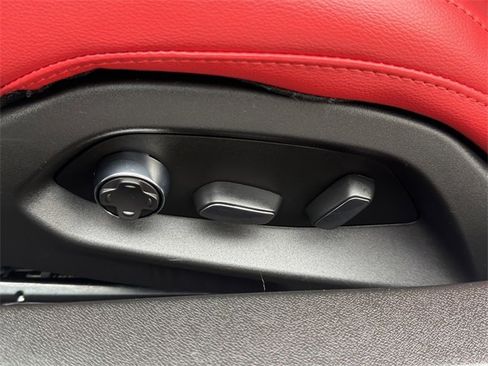 Certified 2024 Chevrolet Corvette Stingray Preferred Cpe w/ 2LT image 27