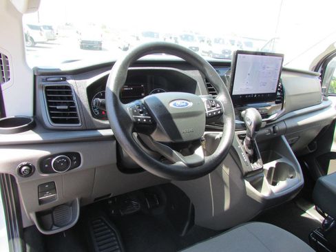 Used 2023 Ford Transit 350 XLT RWD image 12