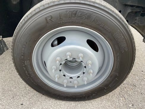 Used 2012 Ford F450 XL w/ XL Value Pkg image 10