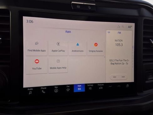 New 2026 Ford F250 Lariat w/ Black Appearance Package image 30