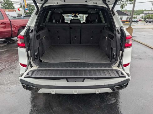 Used 2022 BMW X5 xDrive40i w/ M Sport Package AWD/4WD image 29