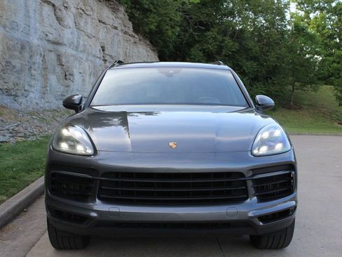 Used 2019 Porsche Cayenne S AWD/4WD image 5