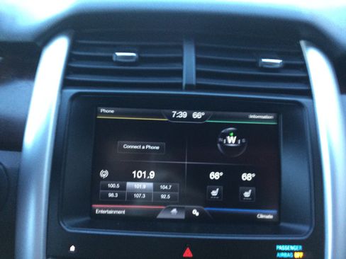 Used 2014 Ford Edge Limited AWD/4WD image 11