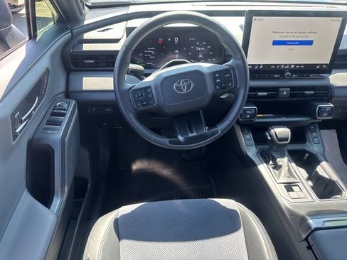Used 2026 Toyota RAV4 XSE w/ Weather Package AWD/4WD image 16