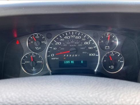 Used 2025 Chevrolet Express 2500 LT w/ LT Preferred Equipment Group RWD image 21