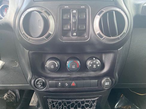Used 2016 Jeep Wrangler Unlimited Sport AWD/4WD image 26