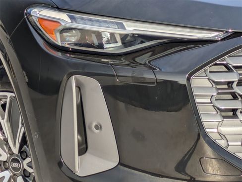 Used 2025 Audi Q5 Premium Plus w/ Premium Plus image 25