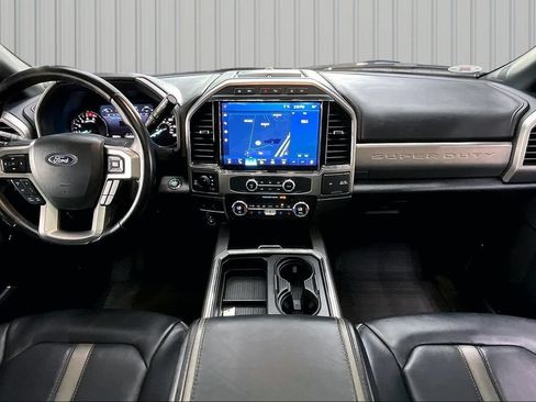 Used 2022 Ford F250 Platinum AWD/4WD image 7