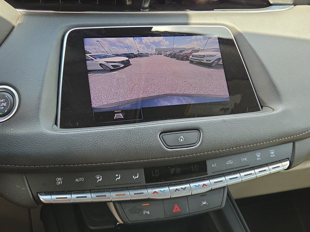 Used 2023 Cadillac XT4 Premium Luxury FWD image 23