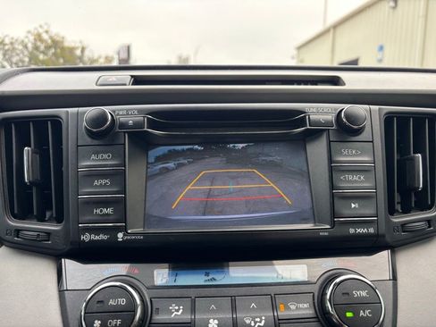 Used 2017 Toyota RAV4 XLE image 21