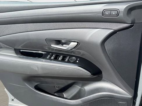 New 2026 Hyundai Tucson Limited image 19