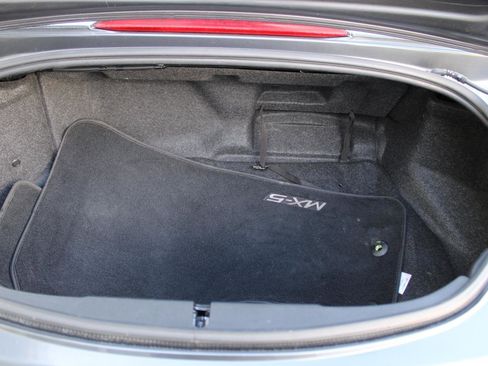 Used 2016 MAZDA MX-5 Miata Club image 29